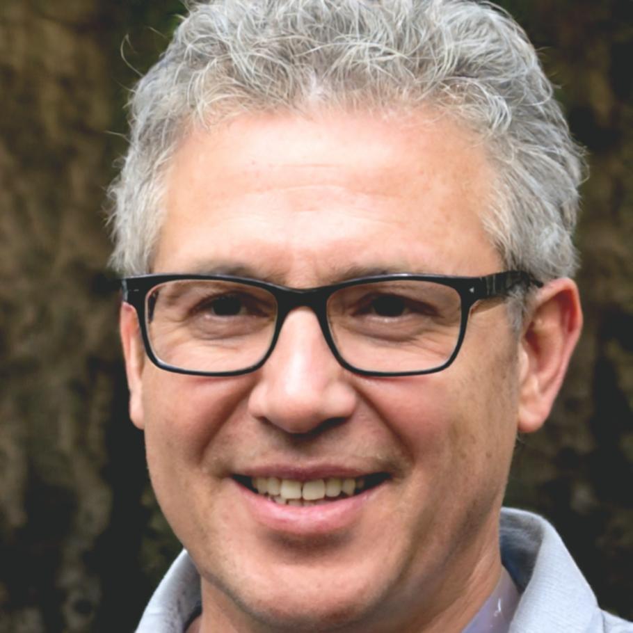 Carlos Mendoza, Mentor Senior